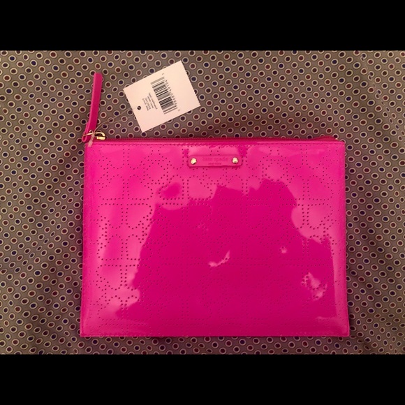 kate spade Handbags - 🔴2 for $50🔴 Clutch/Envelope Bag - Hot Pink